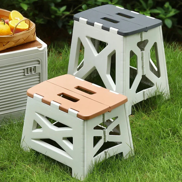 Oulylan Portable Plastic Folding Stool Outdoor Camping Stool Chair Seat Home Bathroom Kitchen Garden Camping Kids Adults Chair