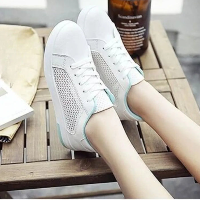 Summer New Breathable Little White Shoes Foe Women Board Shoes Student Leisure Sports Mesh  Women Sneakers